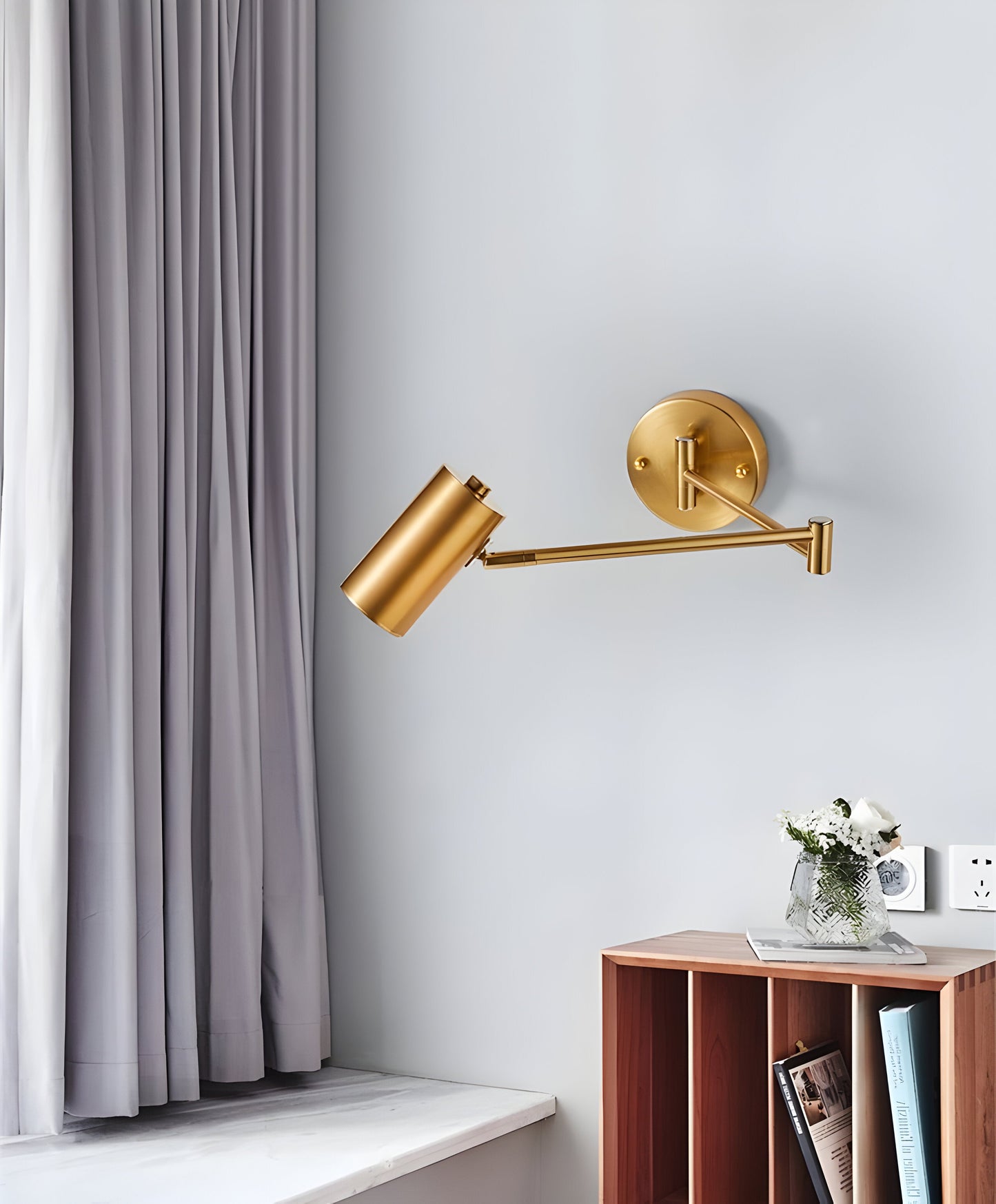 Frendorf | Adjustible Arm Wandleuchte - Flexible Gold & Schwarz Wandlampe - Wandlampen Design für Schlafzimmer