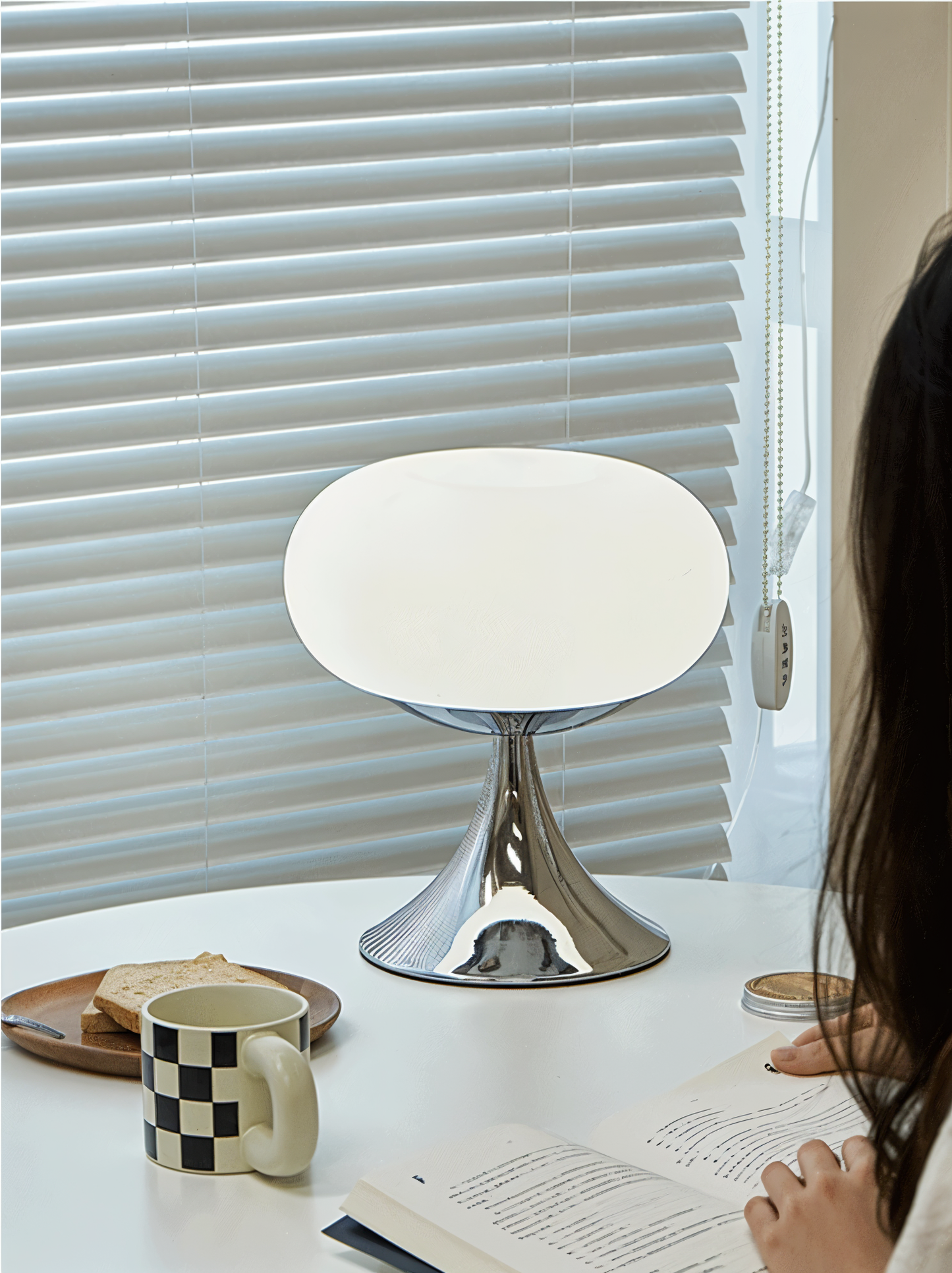 Frendorf | Apfel Lampe - Kurvige Macaron Glas Tischlampe