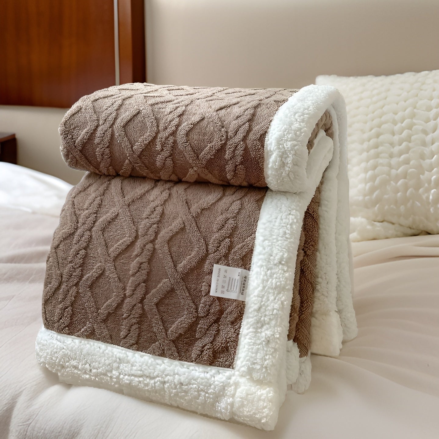 Cuddle - Doppelseitige Kuschelige  Fleecedecke für Nächtliche Wärme mit Stil