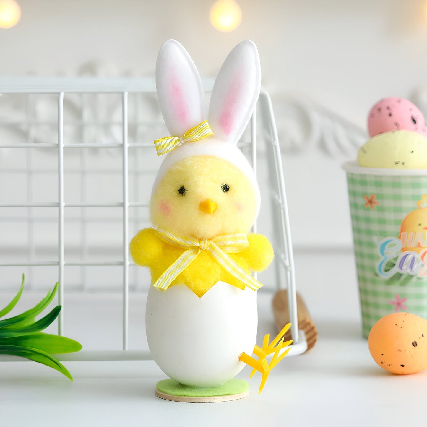 Frendorf | CutieChick Osterdeko - Plüsch Osterküken mit Hasenohren - Bunte Bruteier Deko