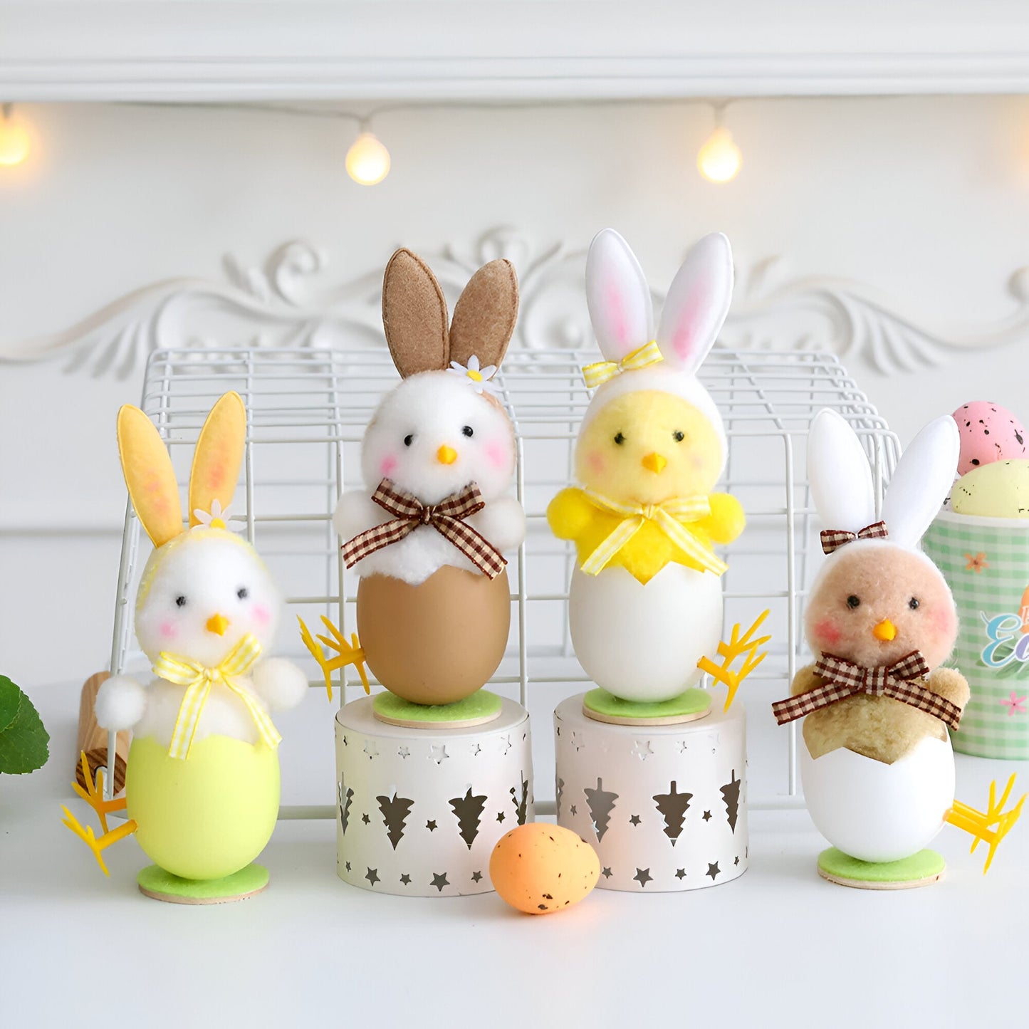 Frendorf | CutieChick Osterdeko - Plüsch Osterküken mit Hasenohren - Bunte Bruteier Deko