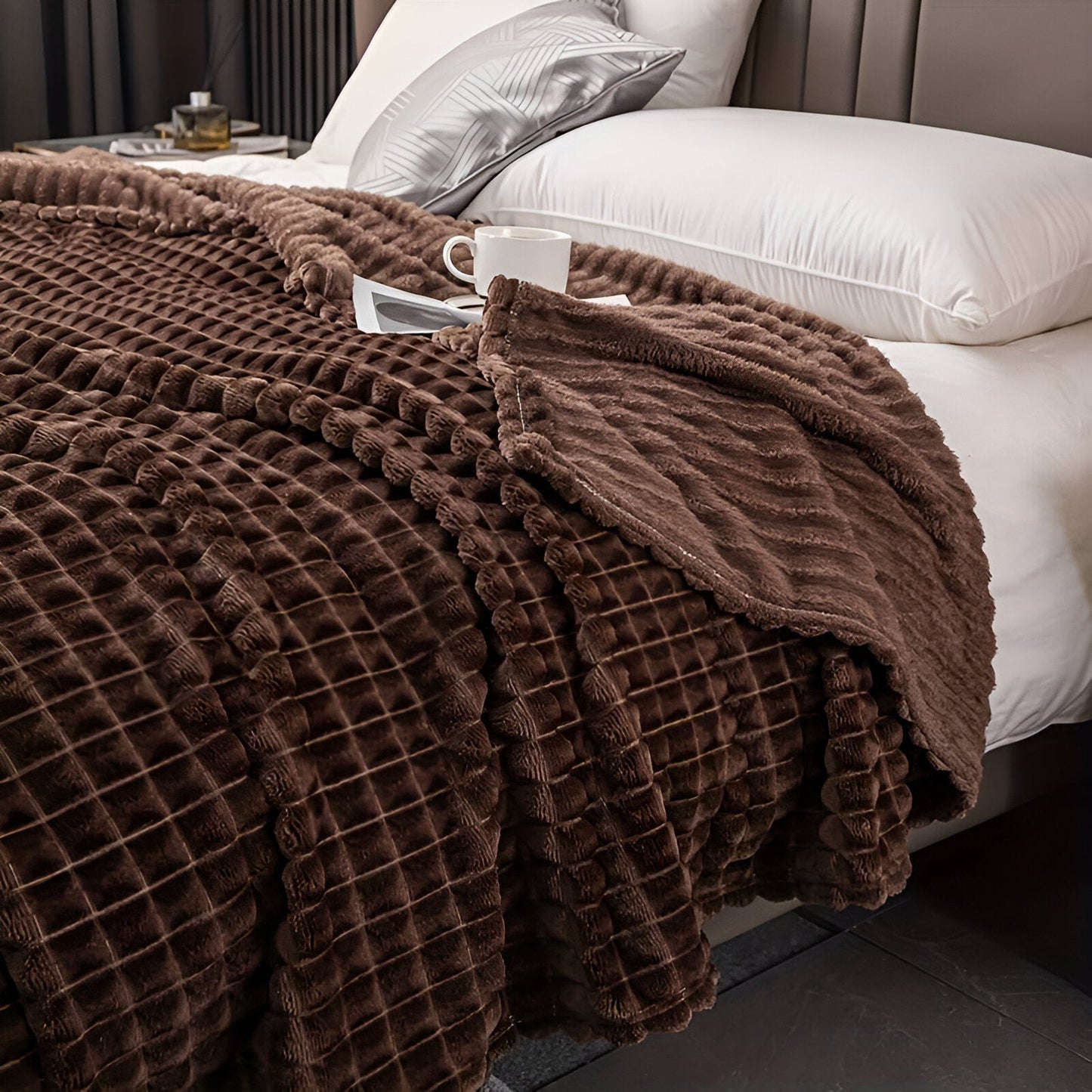 EliteWave Plaid - Ultrafluffy strukturierte korallfarbene Fleece-Decke