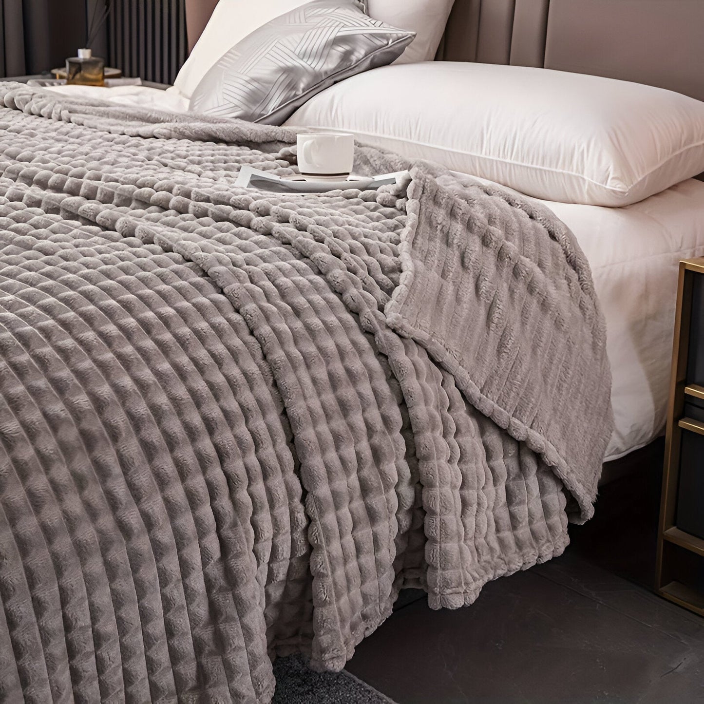 EliteWave Plaid - Ultrafluffy strukturierte korallfarbene Fleece-Decke