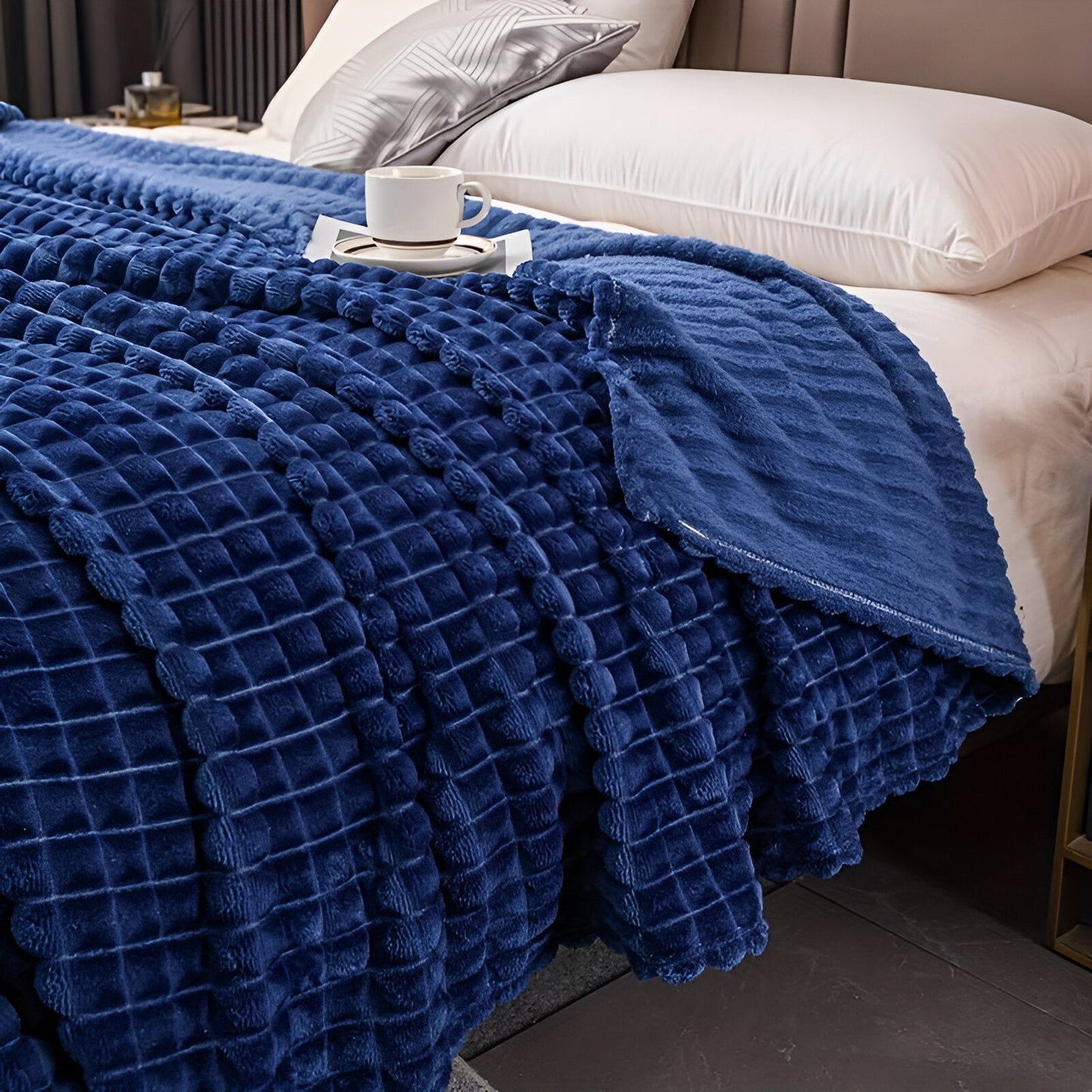 EliteWave Plaid - Ultrafluffy strukturierte korallfarbene Fleece-Decke