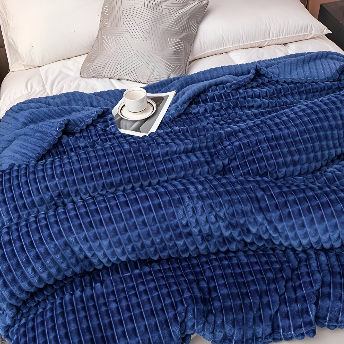 EliteWave Plaid - Ultrafluffy strukturierte korallfarbene Fleece-Decke