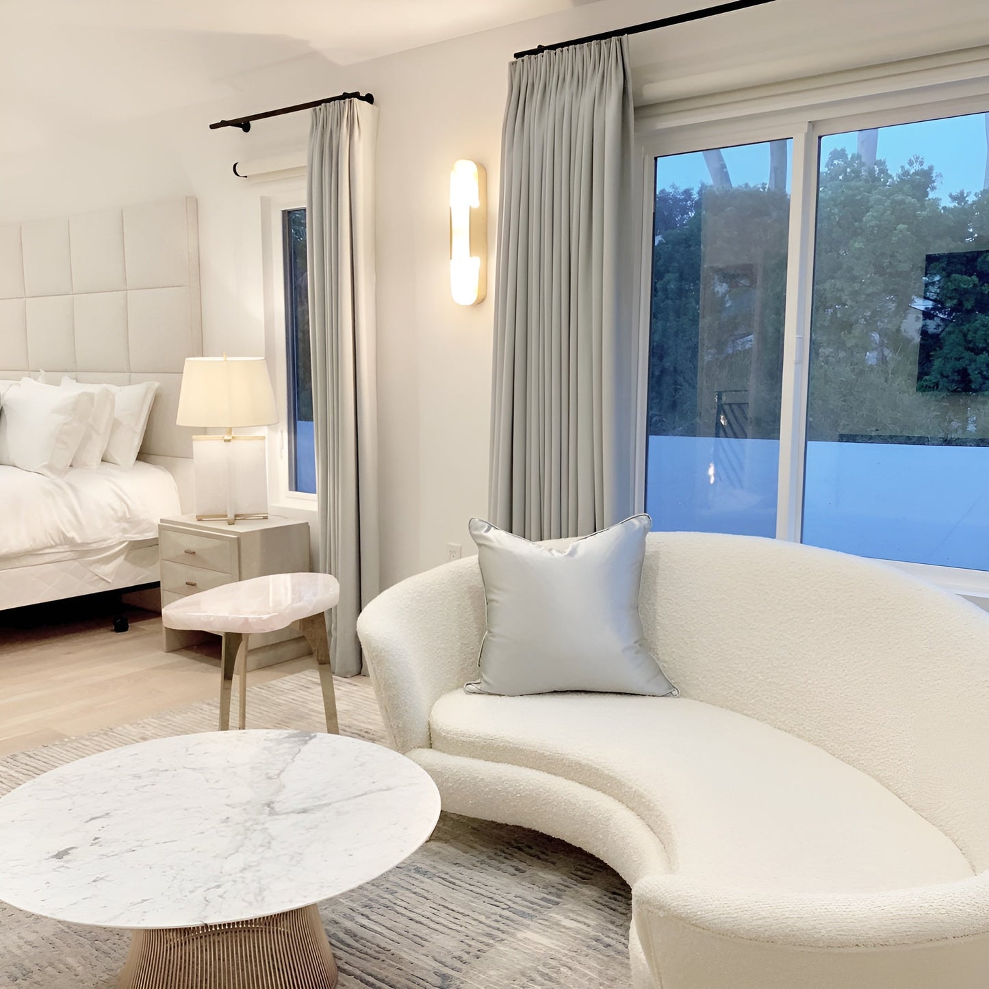 Frendorf | Lavish Alabaster Wandleuchte - Moderne Kupfer-Wandleuchte - LED-Wandleuchter