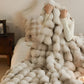 Frendorf | CozyWrap Kuscheldecke | Wärmedecke für Unterwegs | Elegantes Design | Flauschige Komfortdecke