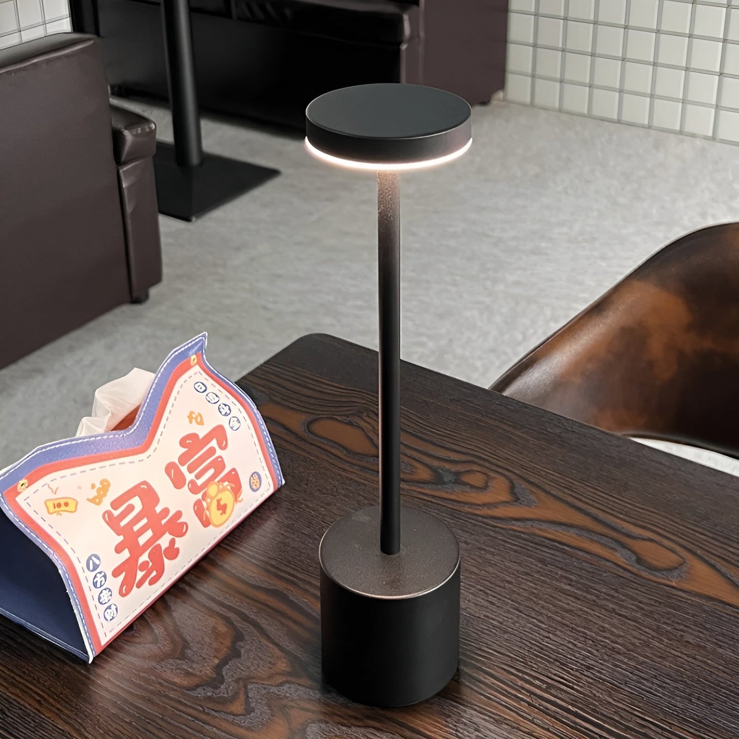 USB aufladbare kabellose Retro-Tischlampe