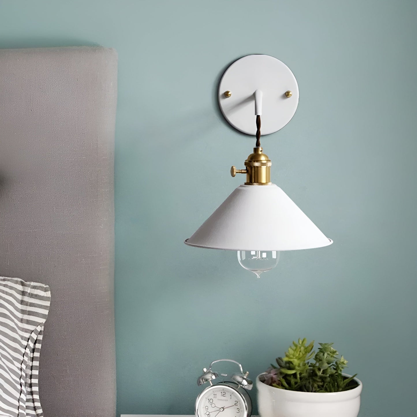 Retro Vintage Wandlampe - Vintage-inspirierte Kegel Metall Wandlampe