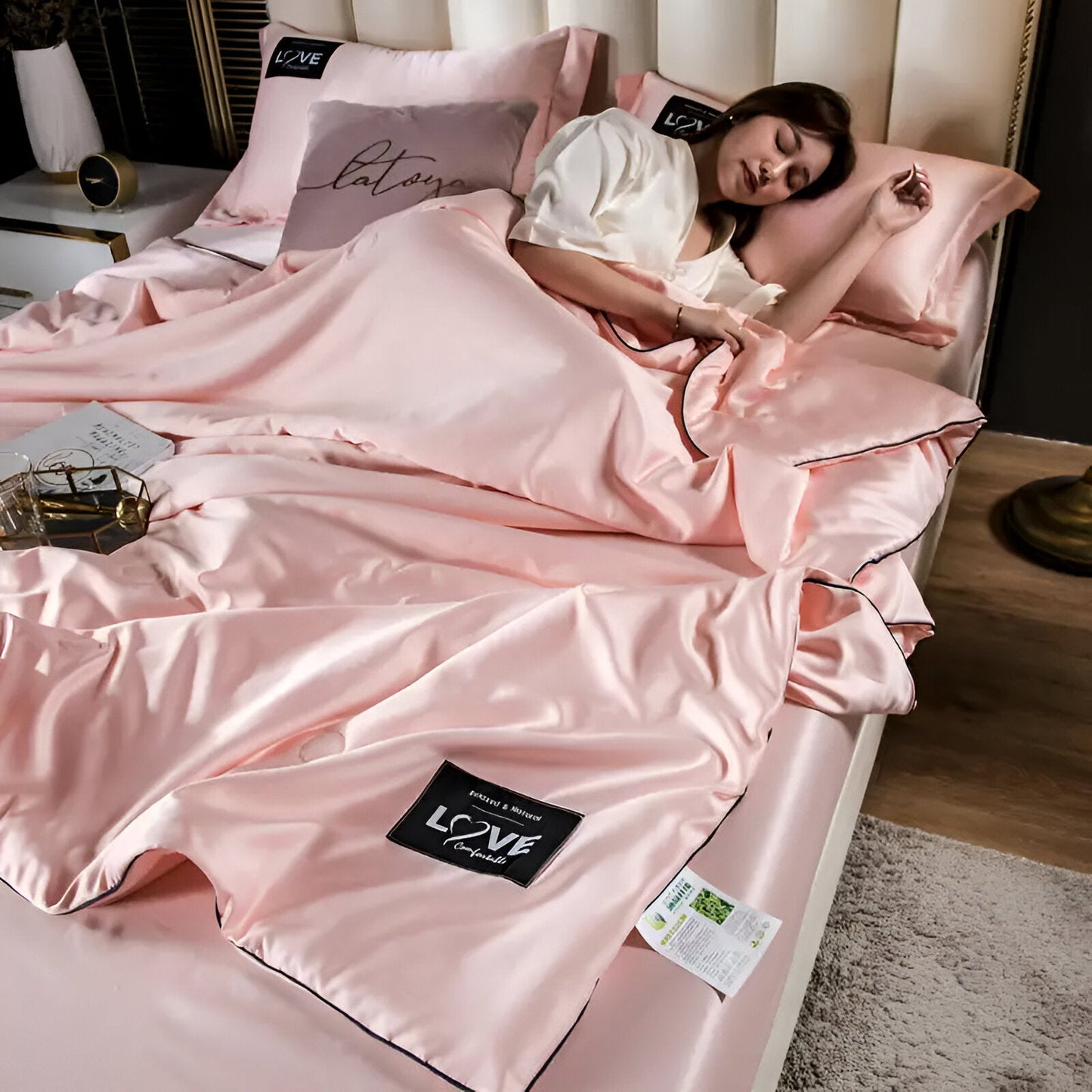 SilkyLux Bettdecke - Weiche & Atmungsaktive Satin Seiden Bettwäsche für Ganzjährigen Komfort