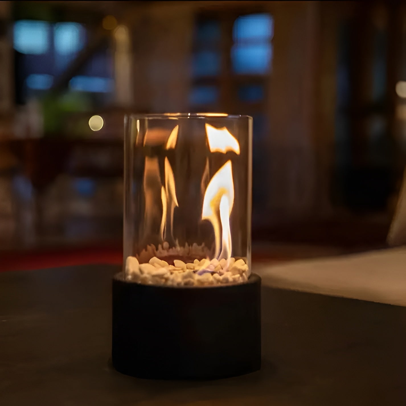 Frendorf | Stilvolle schwarze Metallbasis Tischfeuerstelle