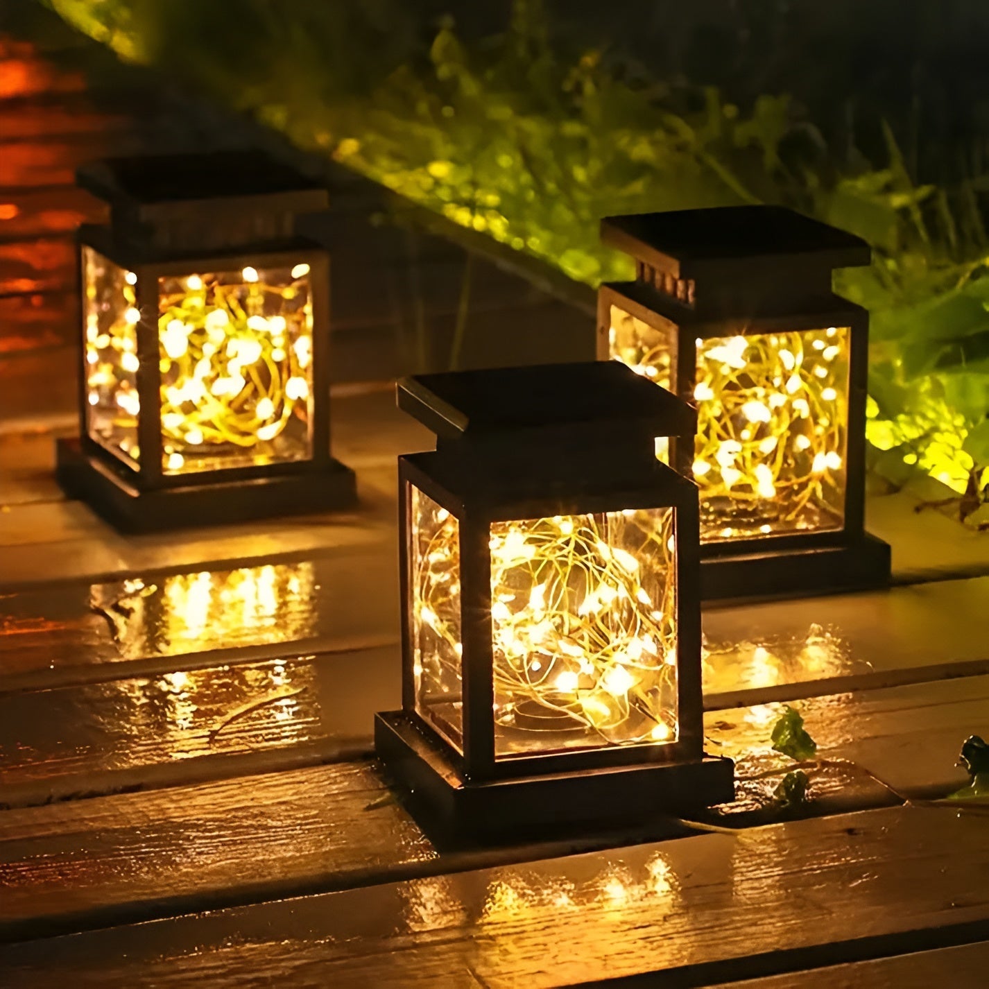 Magic Lantern - Solar-powered bulbs with dual panel control