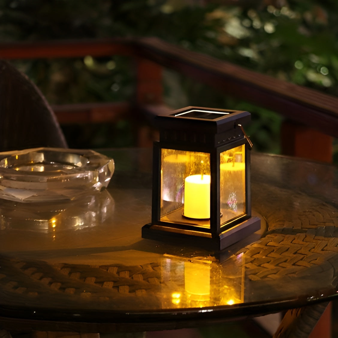 Magic Lantern - Solarlampe mit Dual-Panel-Technologie