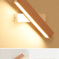 TwistLED Wandlampe - 360° drehbare rechteckige LED-Wandlampe aus Holz