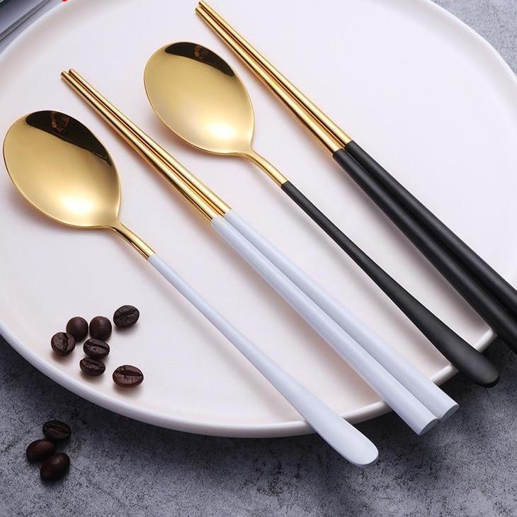KOREANISCHE ESSSTäBCHEN