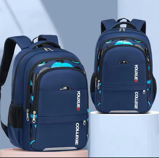 Großer Schulranzen für Kinder  
Wasserdichter Rucksack