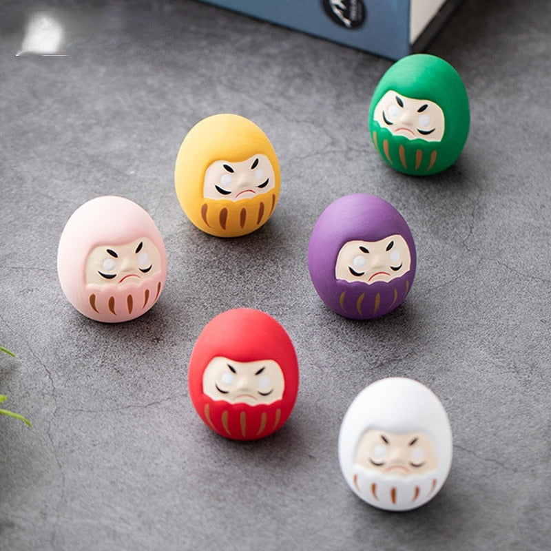 Japanische Keramische Daruma Puppe Handwerk Glücksbringer Glücksornament Landschaft Heimdekoration Miniatur Zubehör Geschenke Schreibtisch