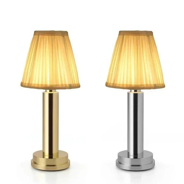 Kabellose Led-Tischlampe Aus Metall Mit Seide