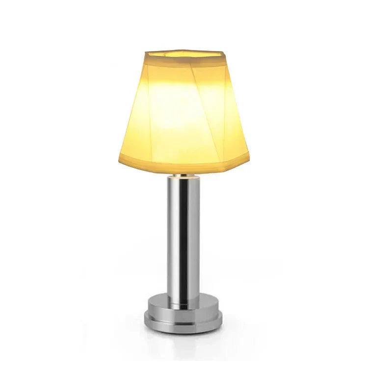 Kabellose Led-Tischlampe Aus Metall Mit Seide