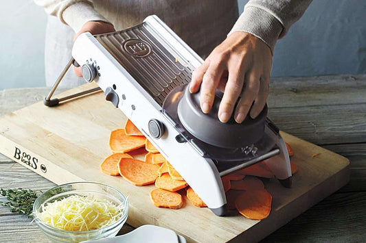 Frendorf | Mandoline Gemüseschneider – Professionelle Reibe mit Einstellbare 304 Edelstahl Klingen