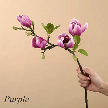 Lebensechte künstliche Magnolienzweige