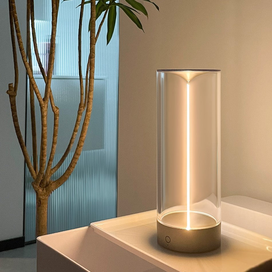 GlowBright | Tragbare LED-Lampe mit Kabellosem Design