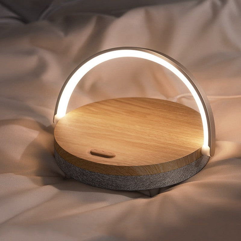 Frendorf | Louis - Multifunktionale Schlafzimmerlampe mit Bluetooth-Lautsprecher und drahtlosem Ladegerät