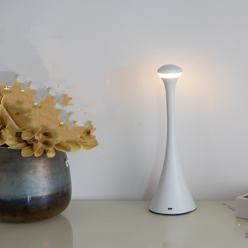 Frendorf | EvoLuxe Kabellose Tischlampe – Stilvolle Beleuchtung mit Touch-Dimmfunktion