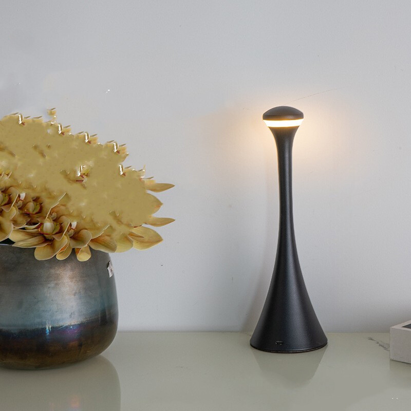 Frendorf | EvoLuxe Kabellose Tischlampe – Stilvolle Beleuchtung mit Touch-Dimmfunktion