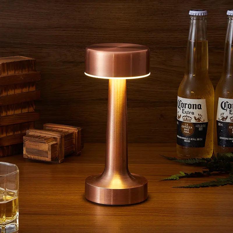 Vintora – Raffinierte Retro Bar Tischlampe