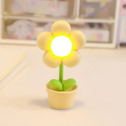 Frendorf | BloomAura – Elegante kleine Tischlampe mit Blumendesign für sanfte Beleuchtung