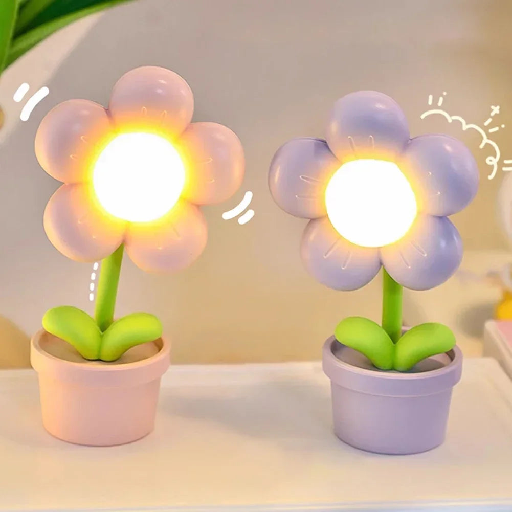 Frendorf | BloomAura – Elegante kleine Tischlampe mit Blumendesign für sanfte Beleuchtung