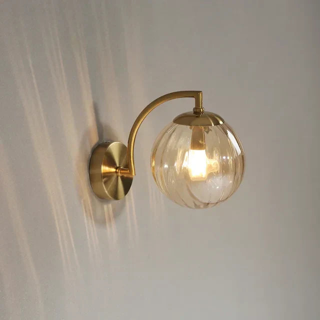 Frendorf | CrystalLux Moderne Glas Wandlampe | Elegante Applikation | Stilvolle Wandbeleuchtung für Zuhause