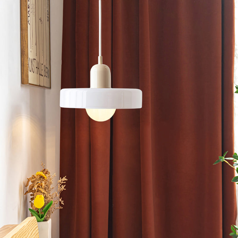 Frendorf |  Pendelleuchte aus farbigem Glas | Elegante Hängeleuchte im Bauhaus-Stil | Designlampe für Wohnzimmer & Esszimmer