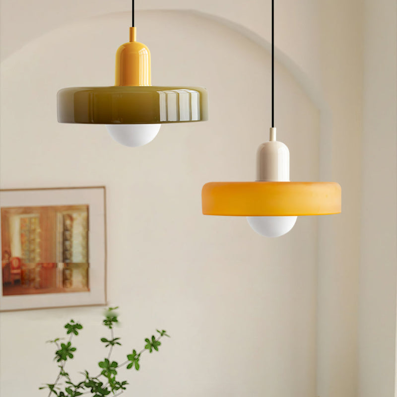 Frendorf |  Pendelleuchte aus farbigem Glas | Elegante Hängeleuchte im Bauhaus-Stil | Designlampe für Wohnzimmer & Esszimmer