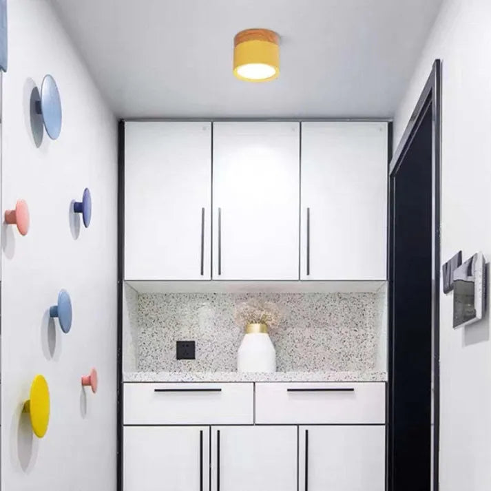 Skandinavische LED Deckenleuchte für einen schlanken Look
