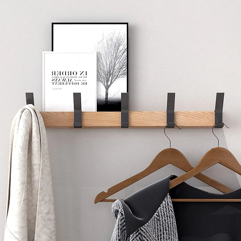 Frendorf | Wandgarderobe mit beweglichen Haken – Skandinavisches Design aus Holz Metall