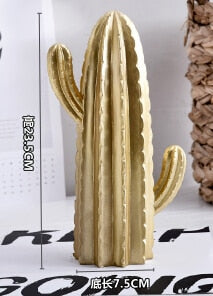 Neuer Nordischer Stil Goldene oder Weiße Kaktusornament Hausdekoration Harz Hübsche Kaktusfigur Handgefertigte Simulationspflanze für Zuhause & Laden