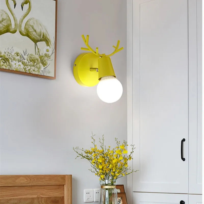 Frendorf | BrightStag - Elegante wandlampe mit Geweih-Thema