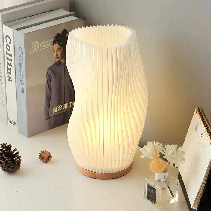 USB-Driven & Elegante Wellen-Design Tischlampe | WaveGlow
