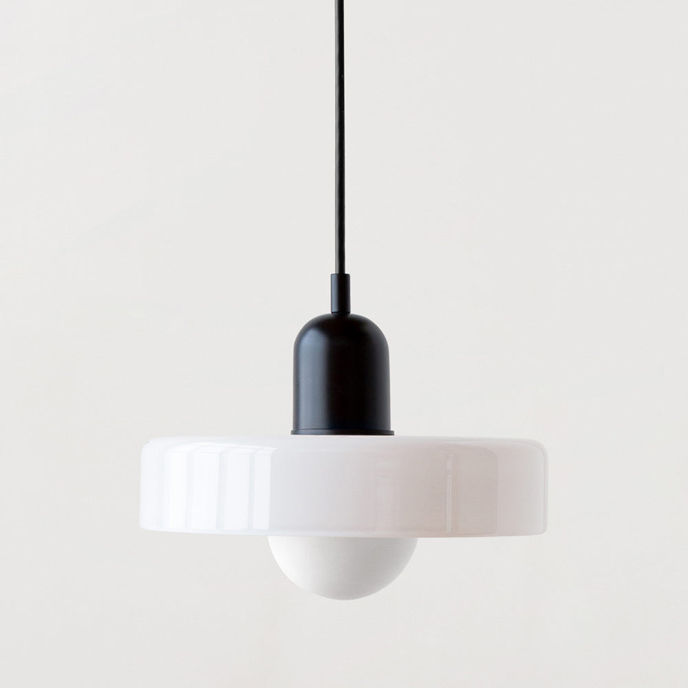 Frendorf |  Pendelleuchte aus farbigem Glas | Elegante Hängeleuchte im Bauhaus-Stil | Designlampe für Wohnzimmer & Esszimmer