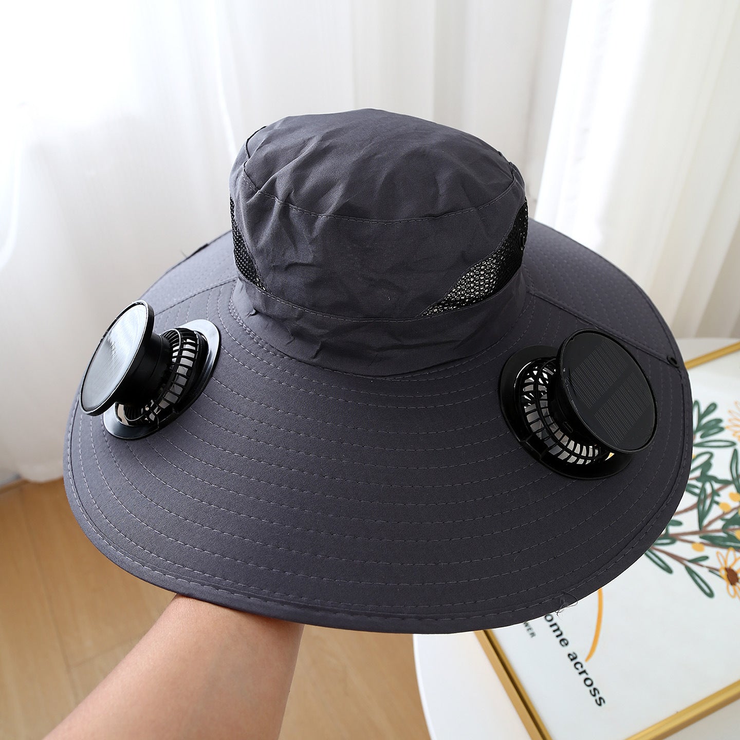 Frendorf | Sonnenhut mit Ventilator