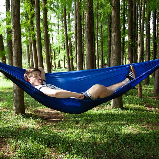 Frendorf | Tragbare Outdoor Fallschirm-Hängematte mit Moskitonetzen (Blau)