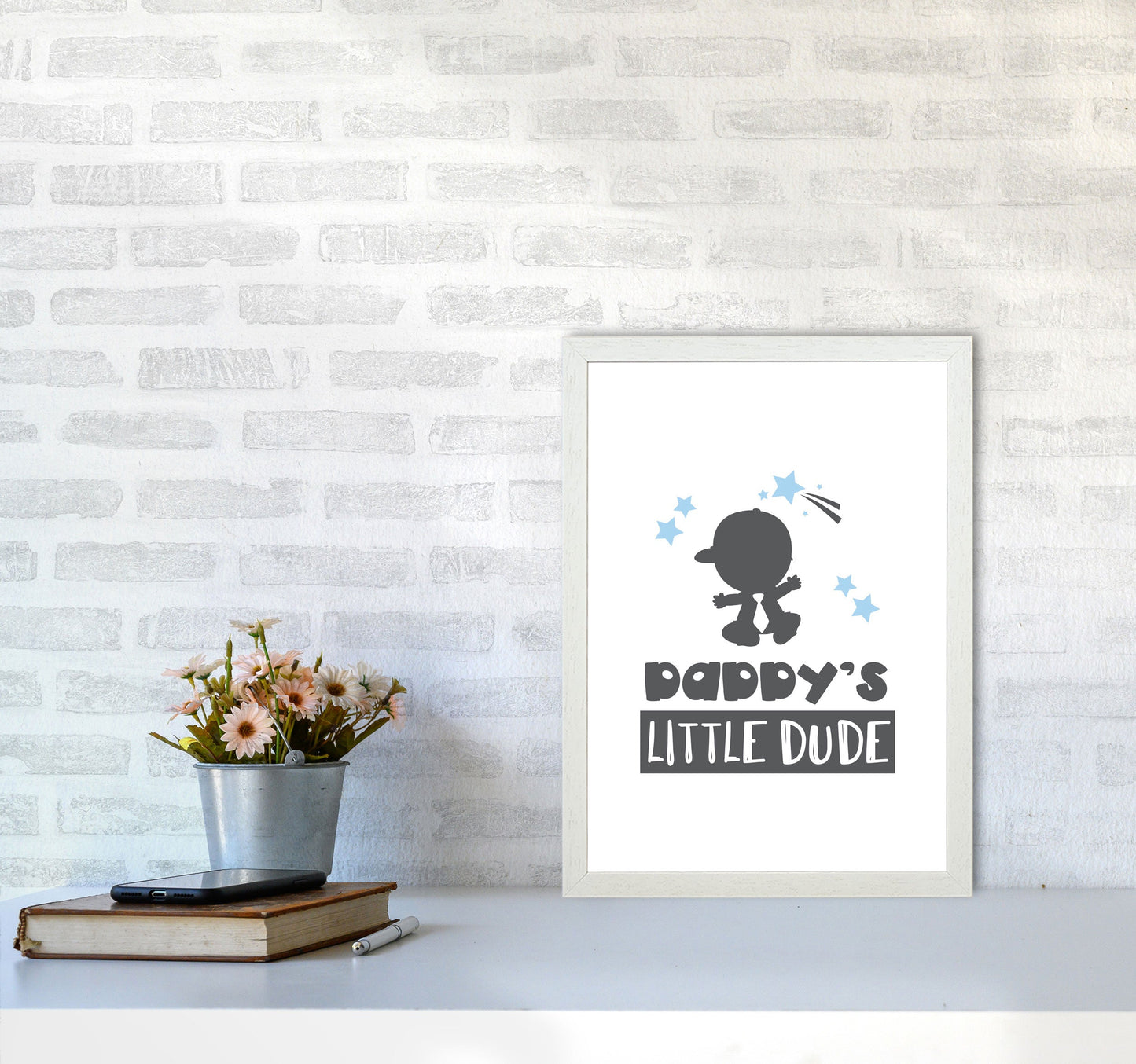 Daddy's Little Dude Gerahmter Kinderzimmer Wandkunstdruck