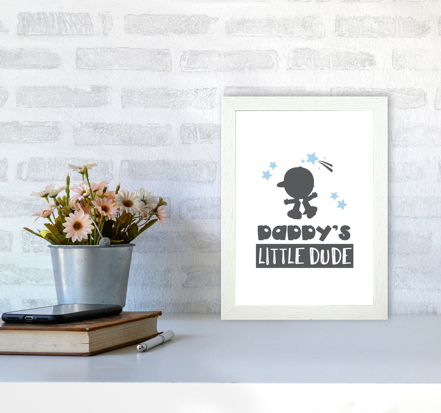 Daddy's Little Dude Gerahmter Kinderzimmer Wandkunstdruck