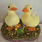 Frendorf | Enten-Szene - Charmante dekorative Figur mit adorablen Enten - Perfekt für Frühling, Ostern oder saisonale Wohnkultur, ideal zum Schaffen einer verspielten und naturinspirierten Atmosphäre