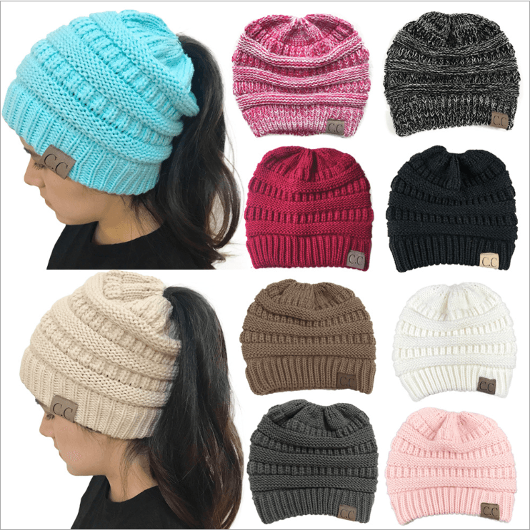 Frendorf | Weiche Gestrickte Pferdeschwanz-Mütze  Mit Zöpfen Loch