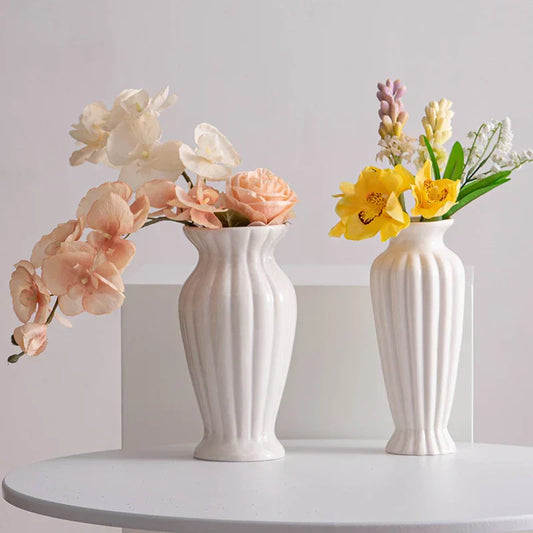 Frendorf | Vasea Nordic Große Keramikvase | Minimalistische Trockenblumenvase | Tisch- & Wohnzimmereinrichtung für Blumenarrangements