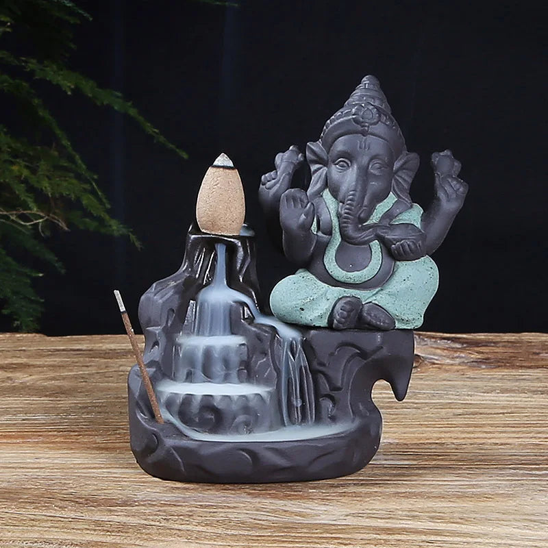 Clay-Style Ganesha Loban/Agarbatti Halter und Figurine