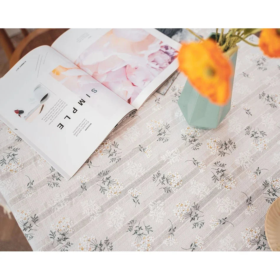 Florales Tischtuch